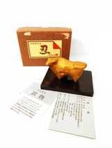 Amazon.co.jp: 美術鋳芸品 三枝惣太郎 牛 置物 丑 吉祥 干支 鋳物 文鎮